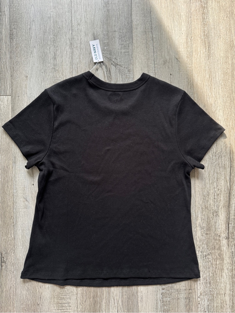 Old Navy Ribbed Black tee - Picture 6 of 7